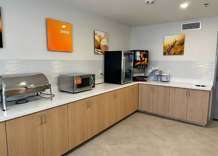 Hotel Comfort At Mall 4*