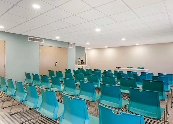 Hotel Comfort At Mall 4*