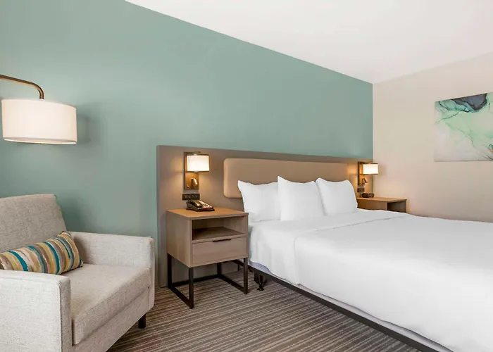 Hotel Comfort At Mall 4*