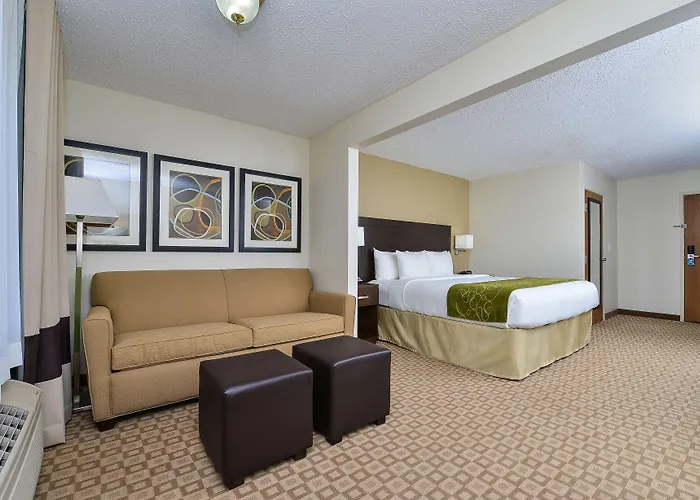 Hotel Comfort At Mall 4*